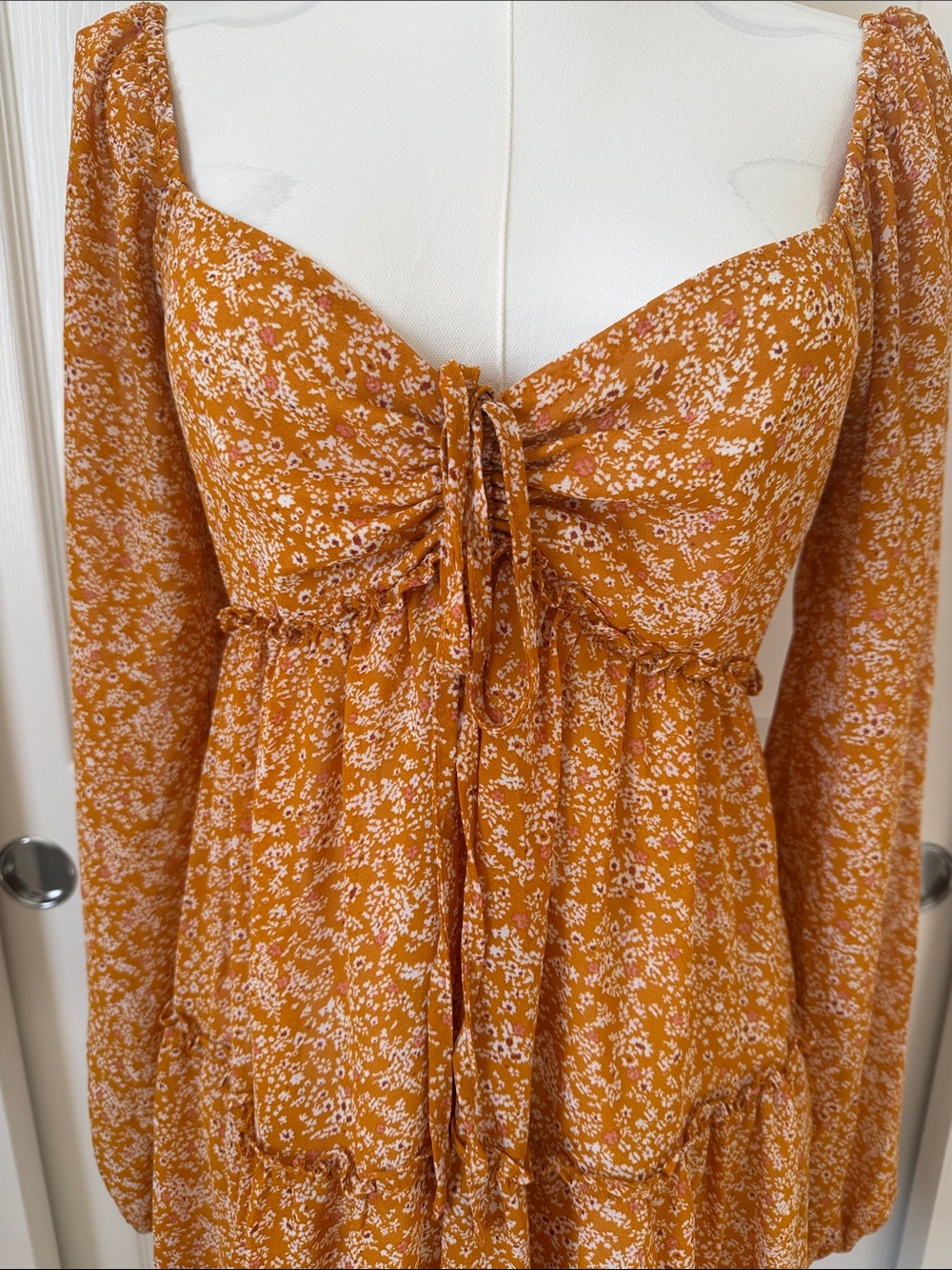 Forever 21 Tiered Floral Long-Sleeve Boho Prairie Cottagecore Mini Dress Size S - Picture 2 of 9